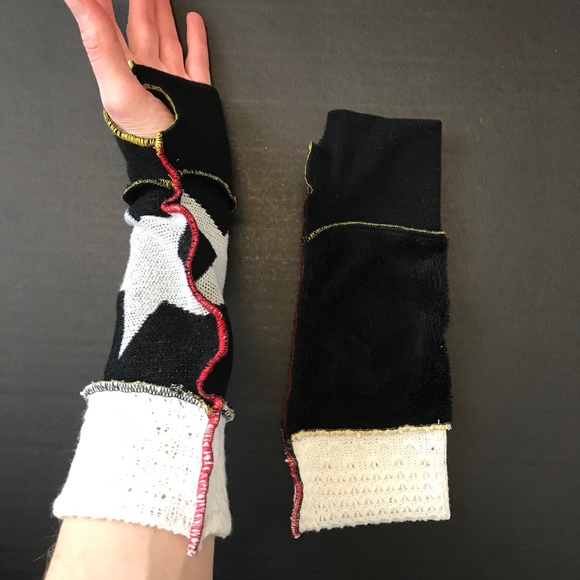 Upcycled Gloves Black Star Handwarmers Patchwork Armwarmers Striped Arm Warmers - Picture 4 of 7